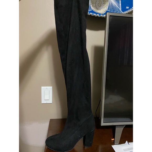 Thigh High black boots - Picture 1 of 3